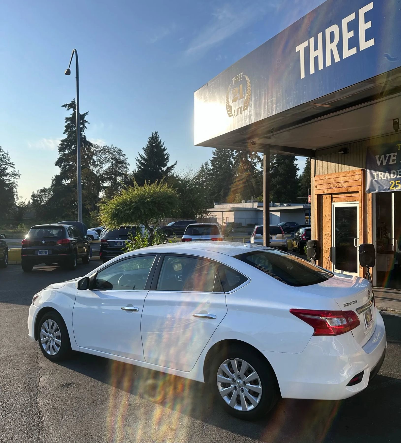 Used 2017 Nissan Sentra SV image 4