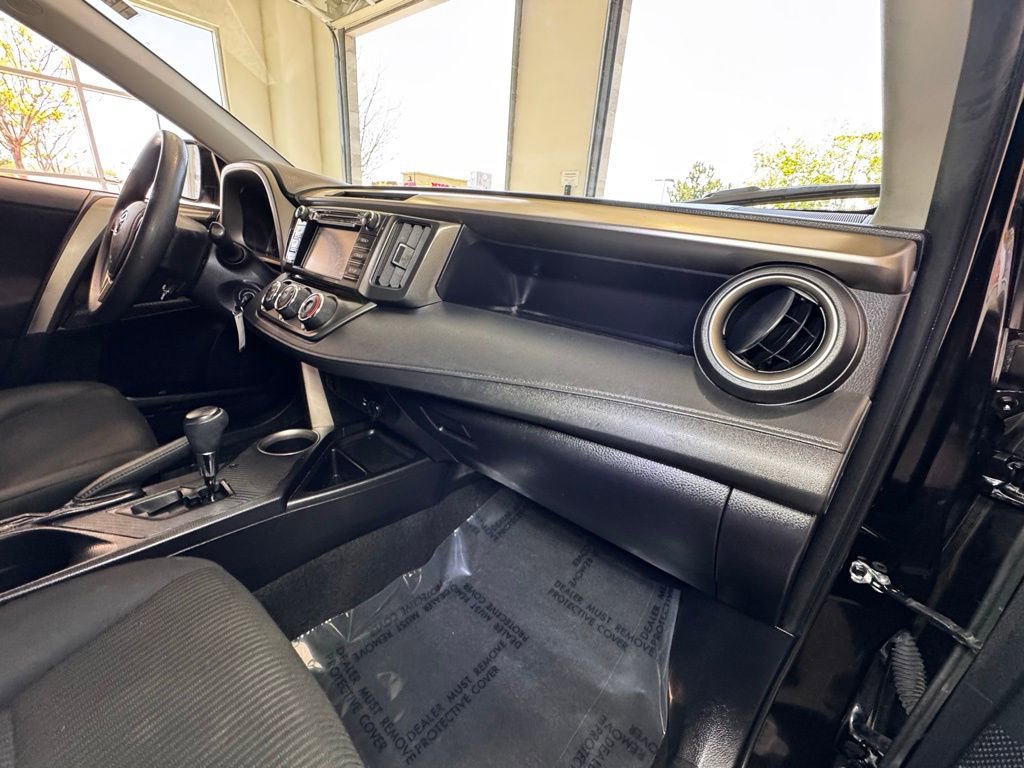 Used 2014 Toyota RAV4 LE AWD/4WD image 50