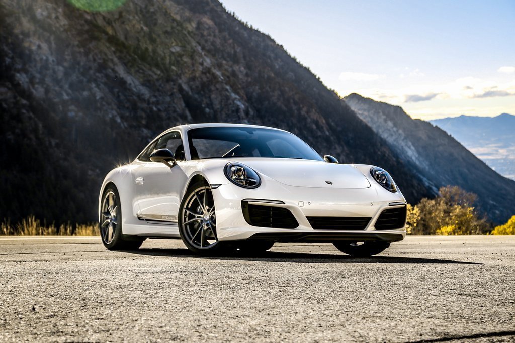 Used 2018 Porsche 911 Carrera T image 10