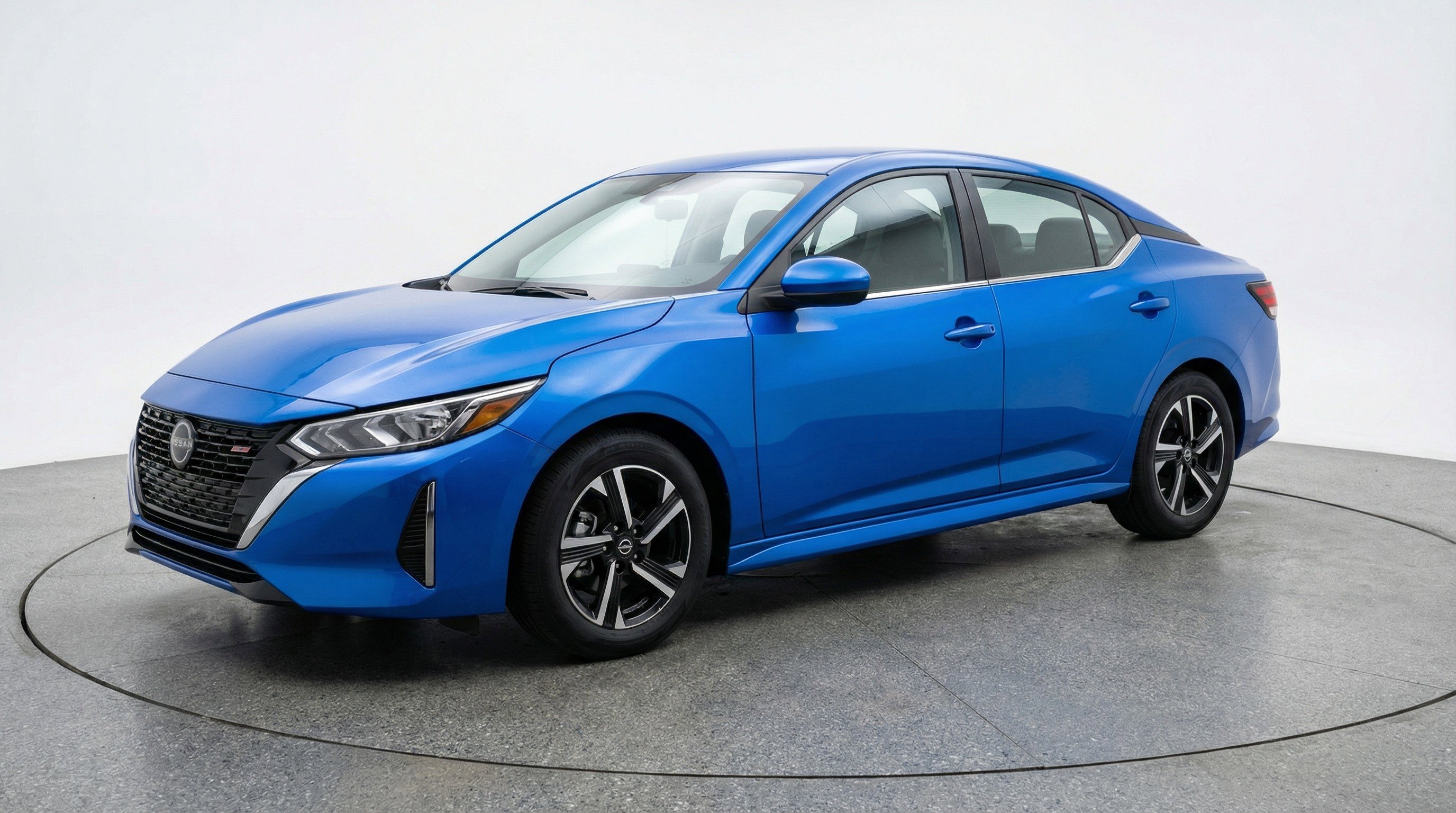Used 2025 Nissan Sentra SV image 3