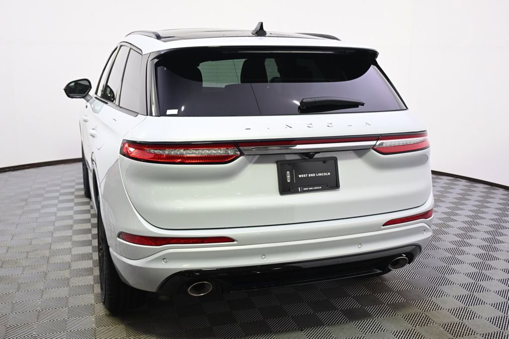 New 2026 Lincoln Corsair Premiere image 4