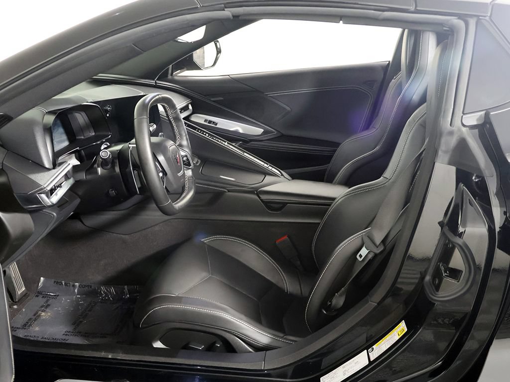 Used 2024 Chevrolet Corvette Stingray Convertible w/ Z51 Performance Package RWD image 28