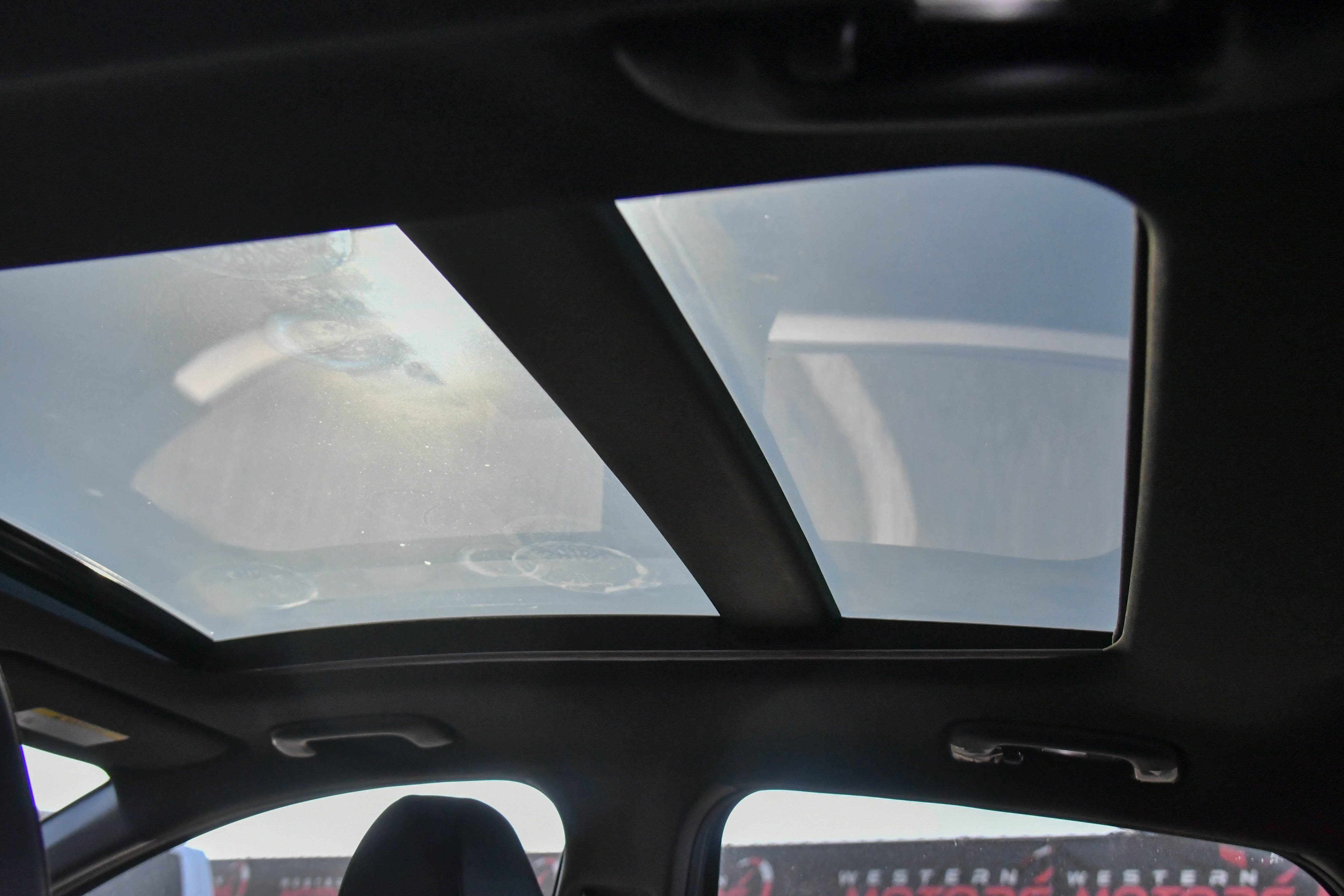 Used 2025 Kia K5 GT-Line w/ GT-Line Premium Package image 42