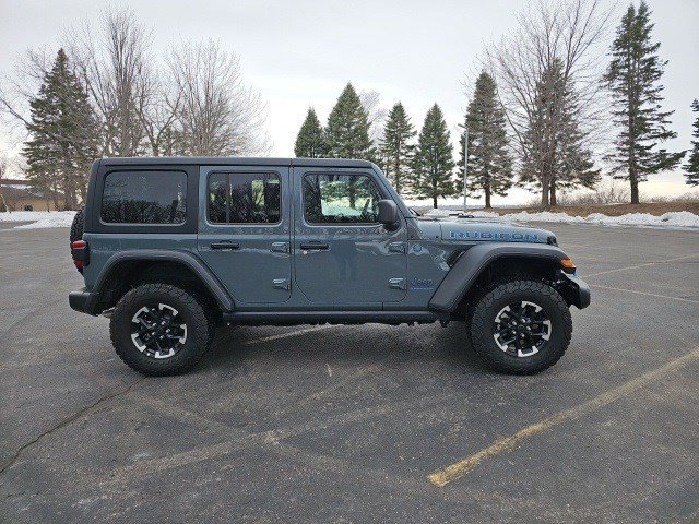 Used 2025 Jeep Wrangler Unlimited Rubicon 4xe w/ Convenience Group image 7