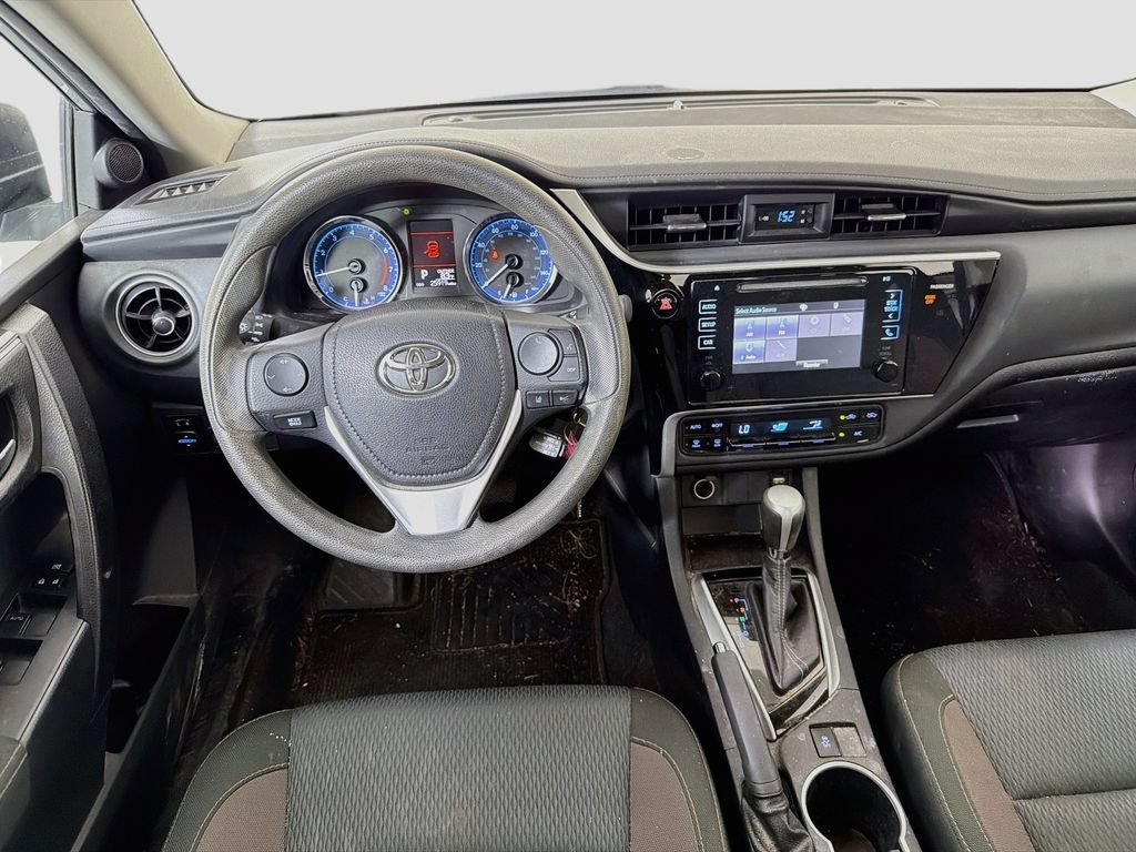Used 2017 Toyota Corolla LE w/ Carpet Mat Package (TMS) FWD image 23