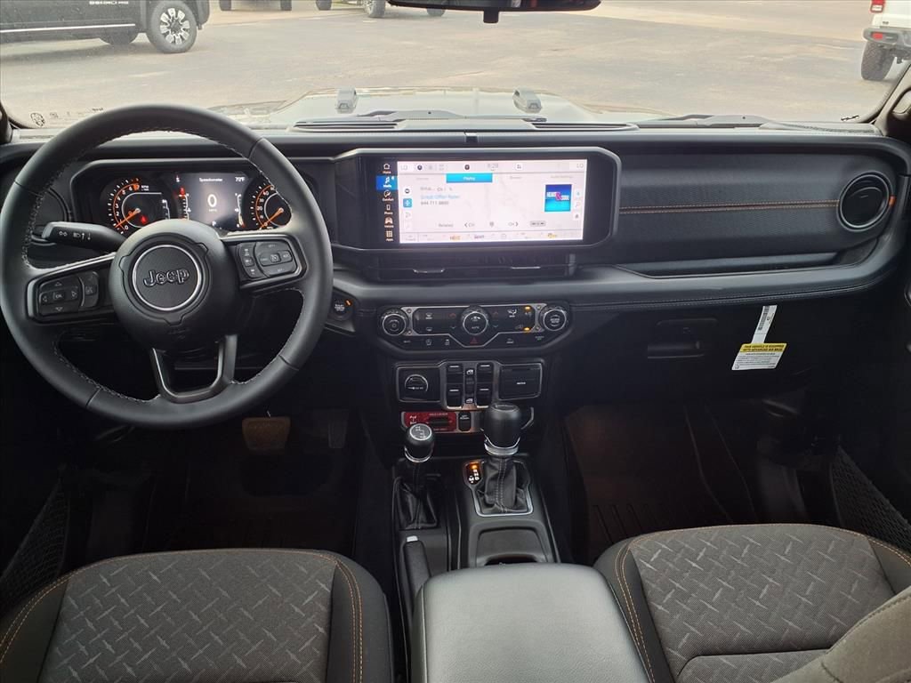 Used 2025 Jeep Gladiator Mojave image 3