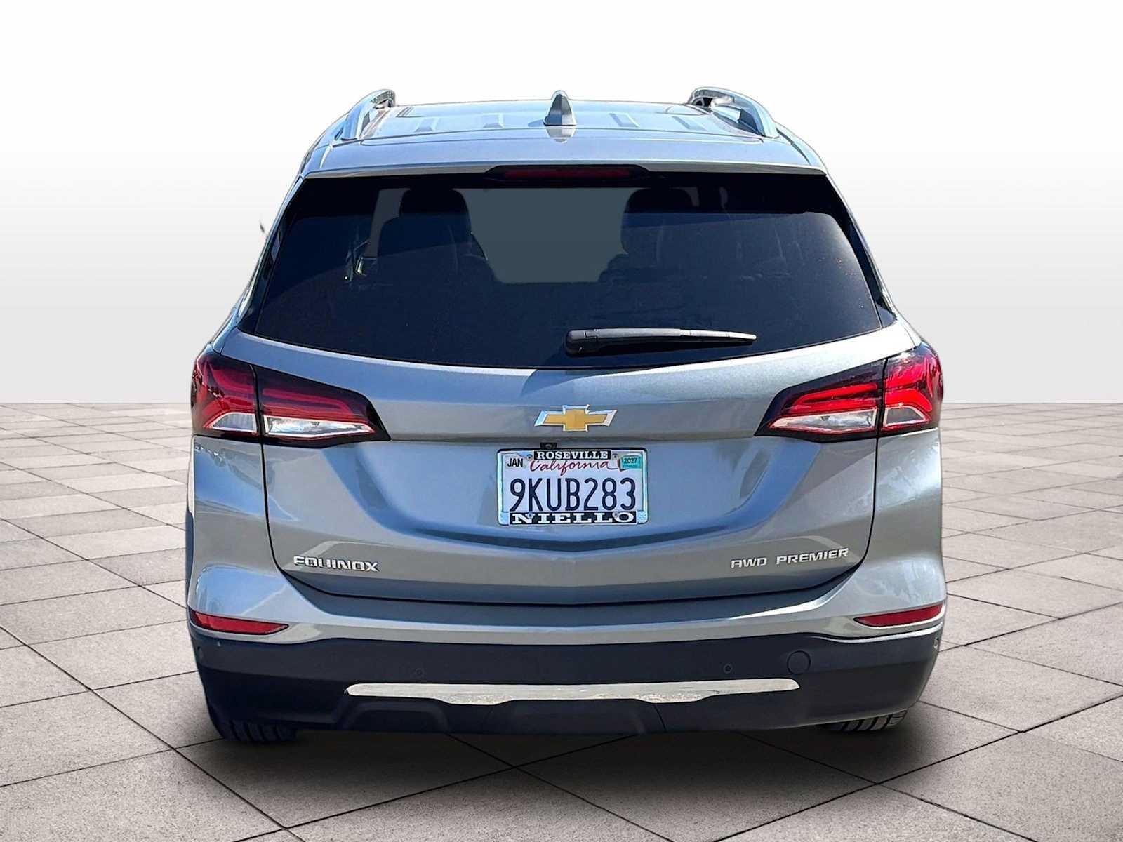 Used 2024 Chevrolet Equinox Premier AWD/4WD image 7