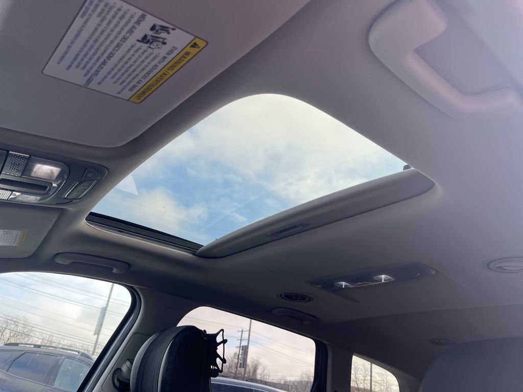 Certified 2022 Kia Telluride S image 31