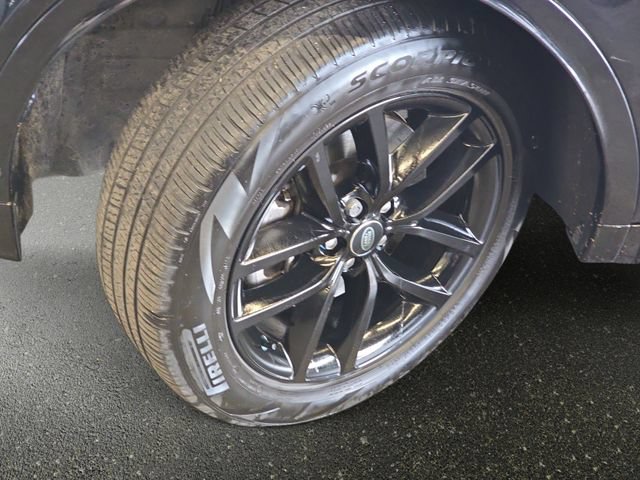 Used 2025 Land Rover Discovery Sport S AWD/4WD image 34