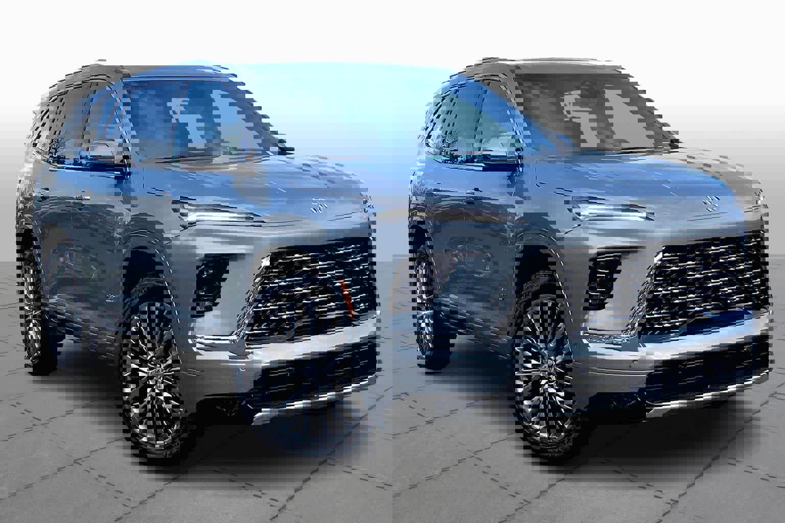 Used 2025 Buick Enclave Avenir w/ Super Cruise Package image 3