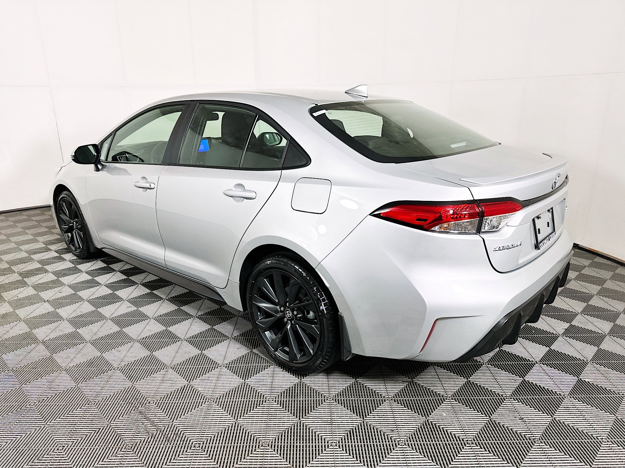 Used 2025 Toyota Corolla SE image 5