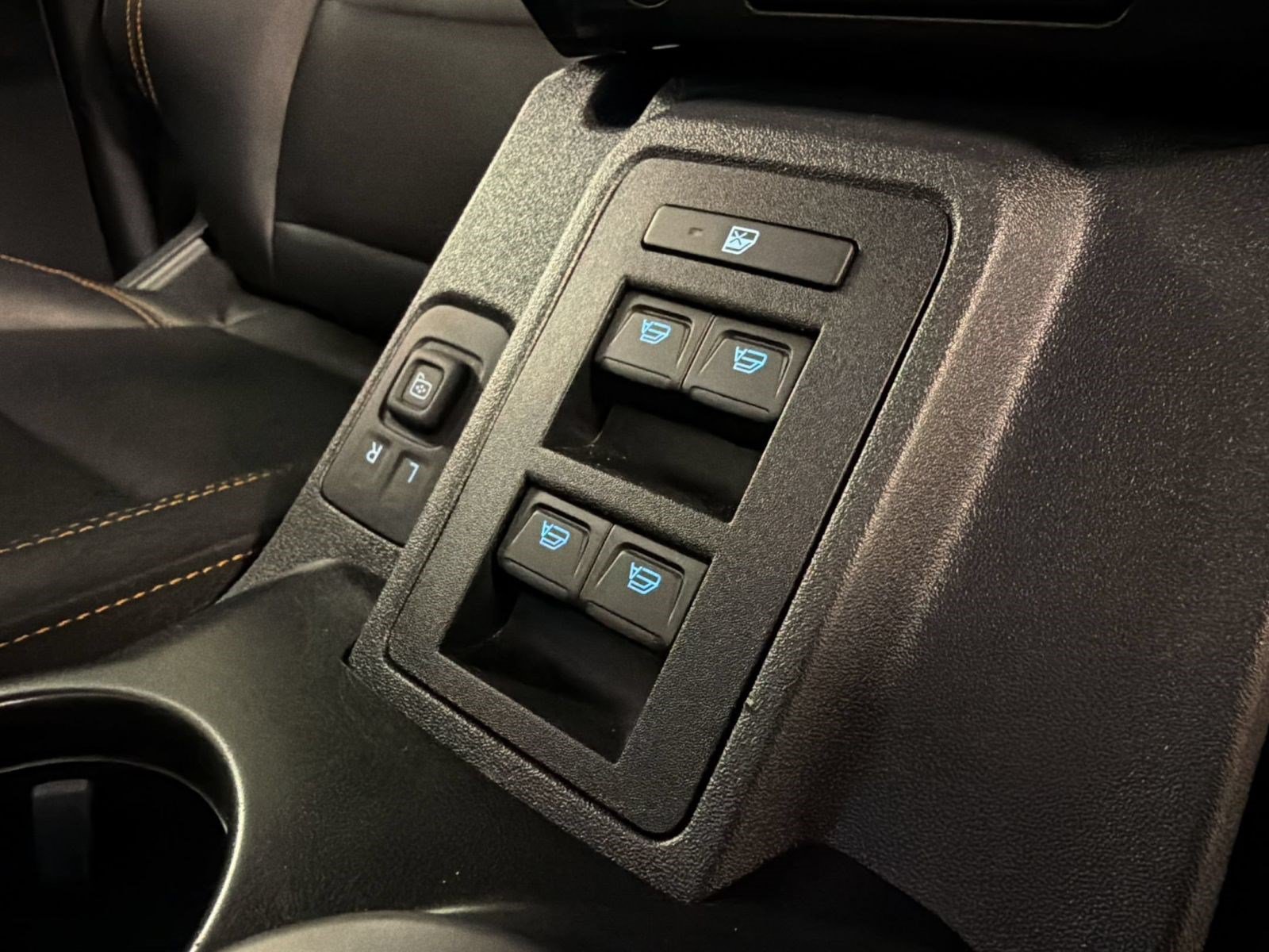 Used 2023 Ford Bronco Badlands AWD/4WD image 18
