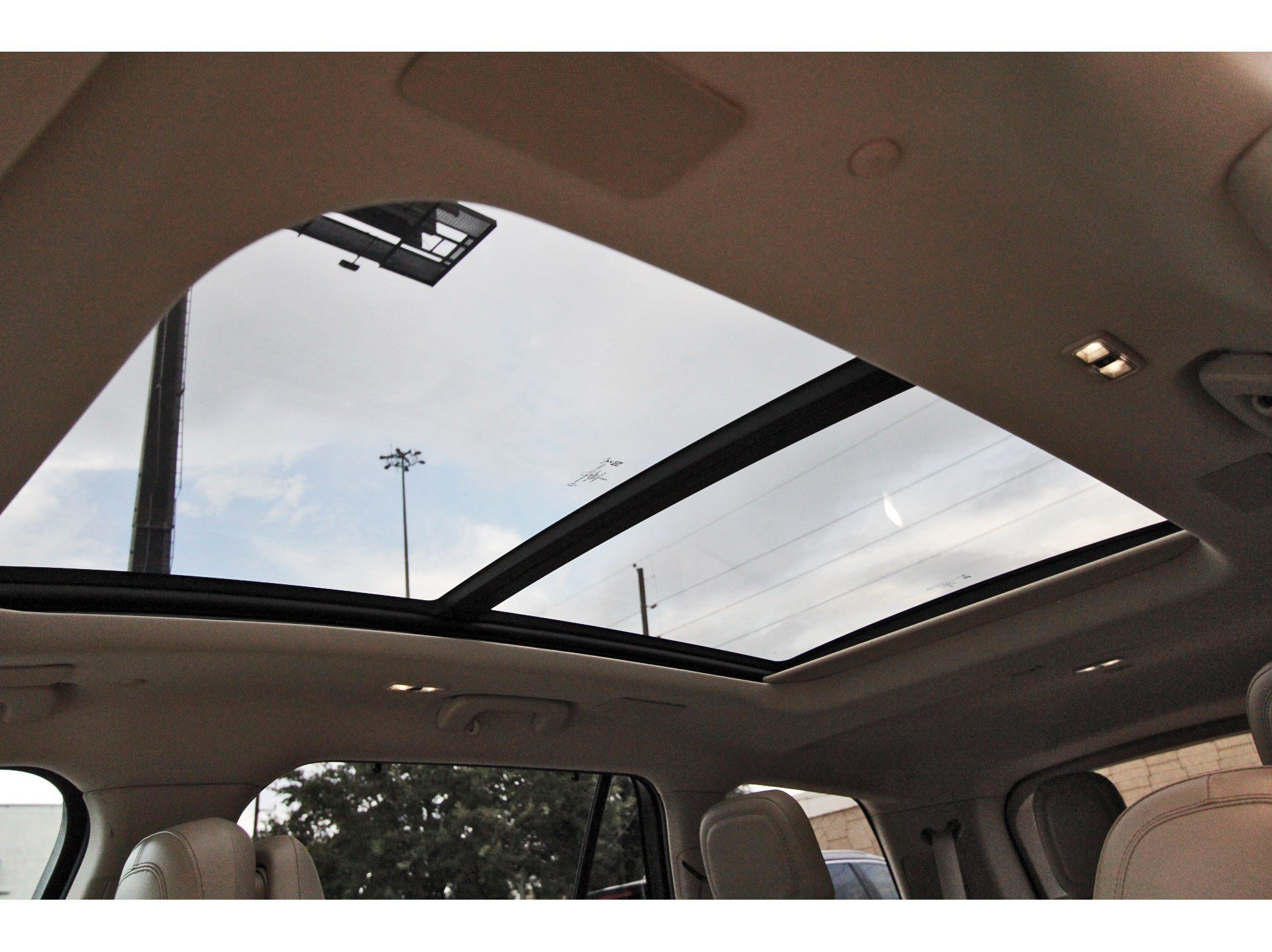 Used 2022 Lincoln Aviator Reserve w/ Equipment Group 201A RWD image 35
