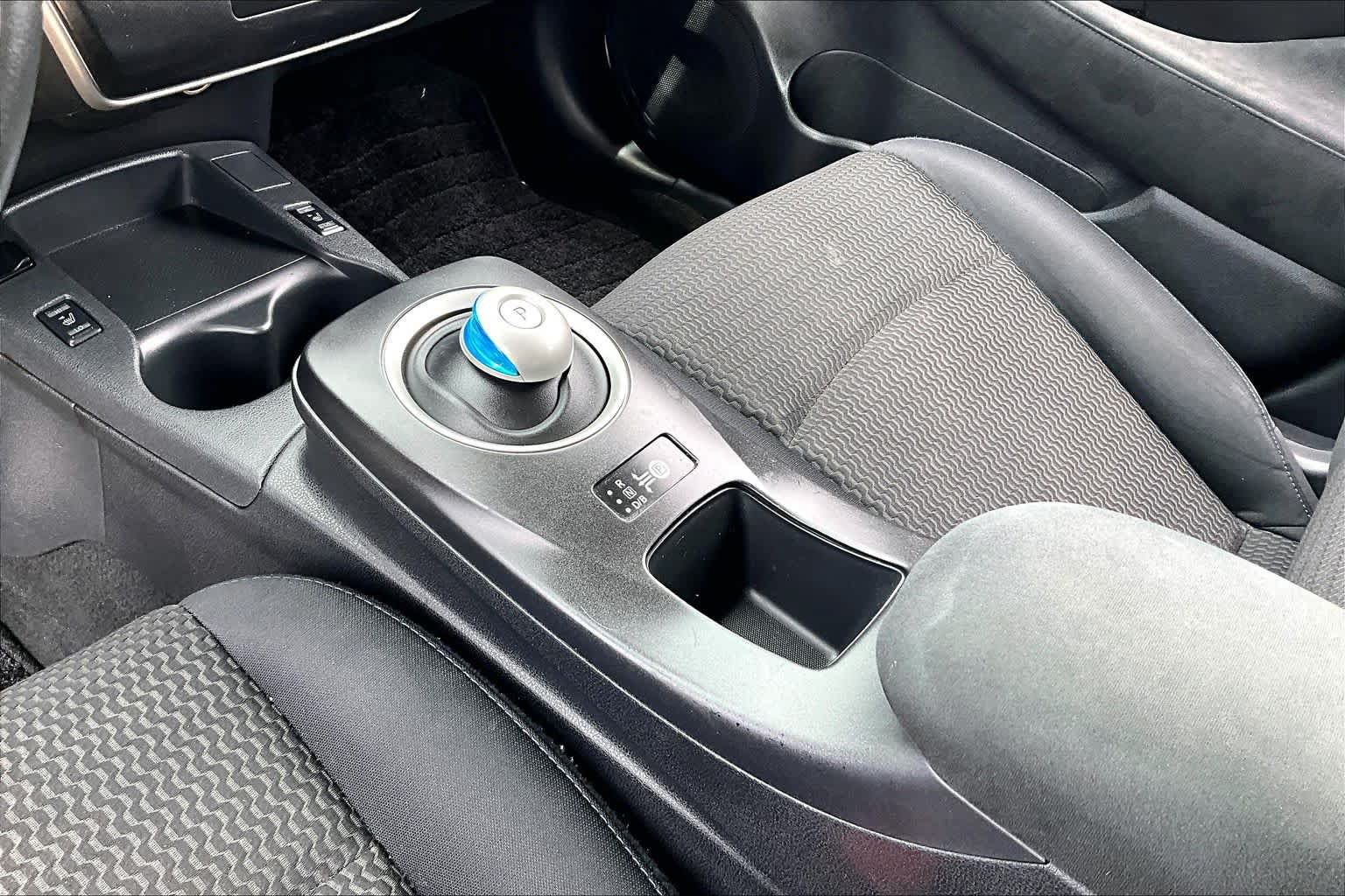 Used 2015 Nissan Leaf S w/ Charge Package FWD image 15