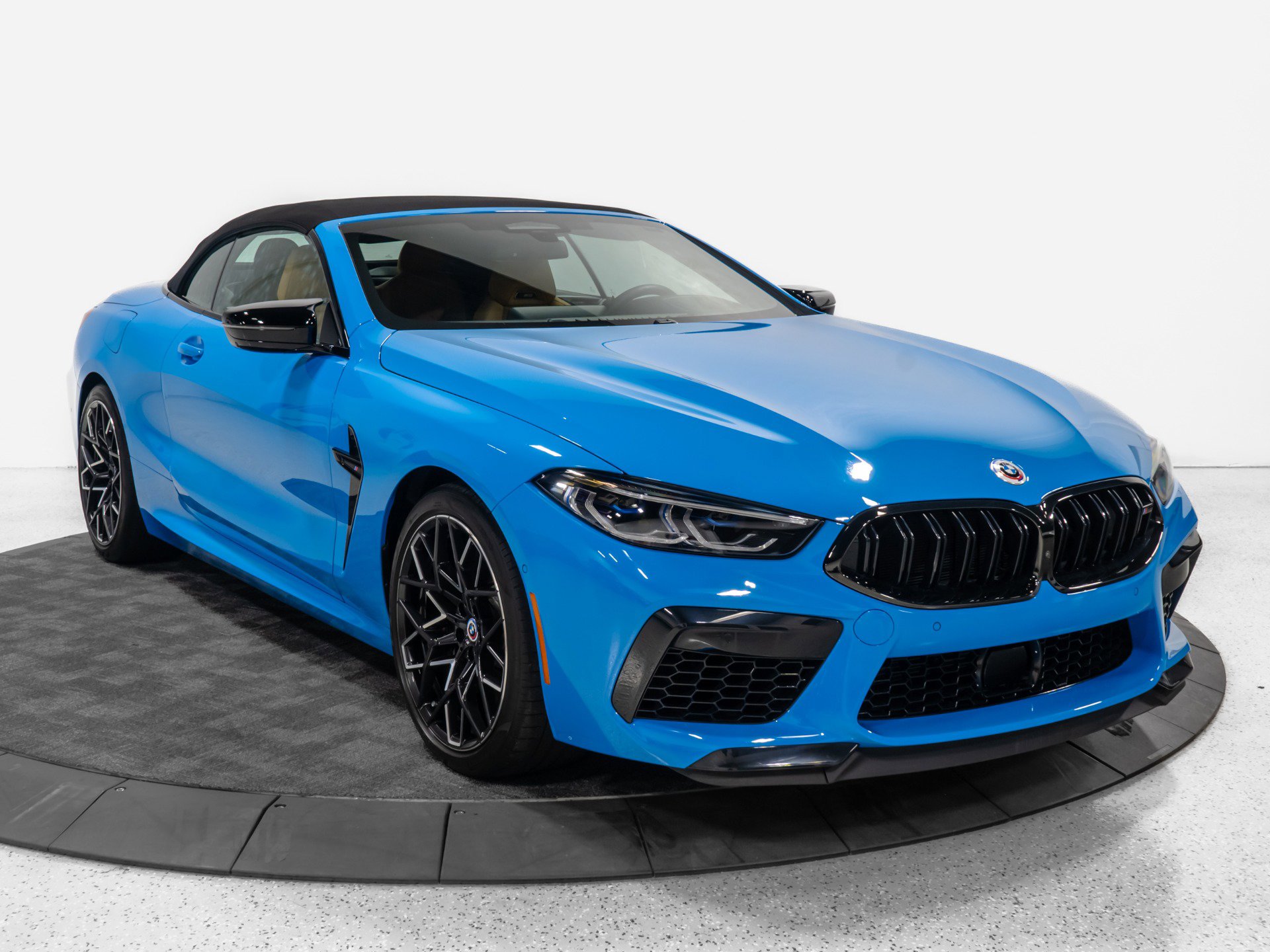 Used 2023 BMW M8 Competition AWD/4WD image 9