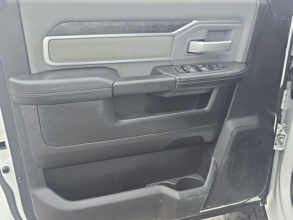 Used 2020 RAM 2500 Big Horn w/ Level 2 Equipment Group image 12