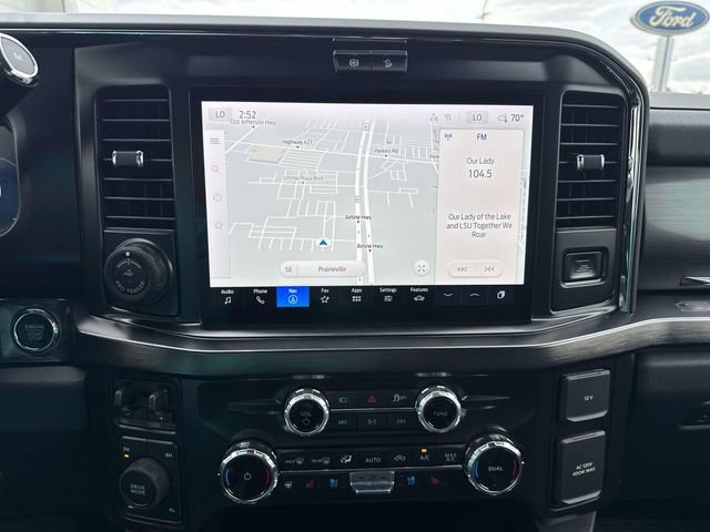 New 2026 Ford F250 Lariat w/ Black Appearance Package image 27