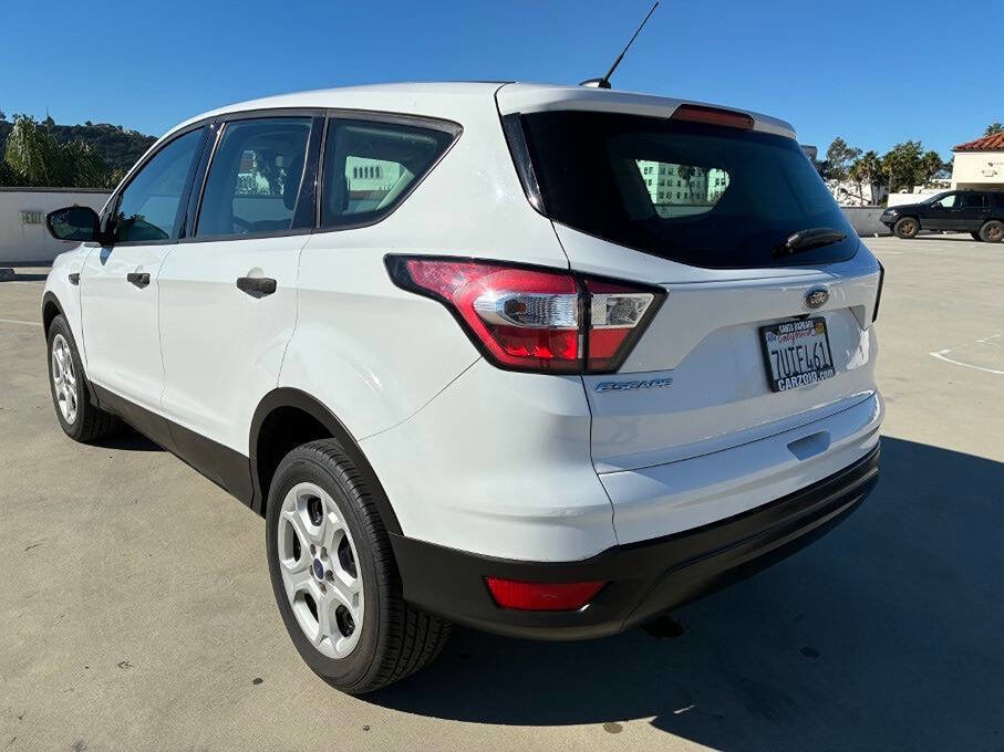 Used 2017 Ford Escape S image 6