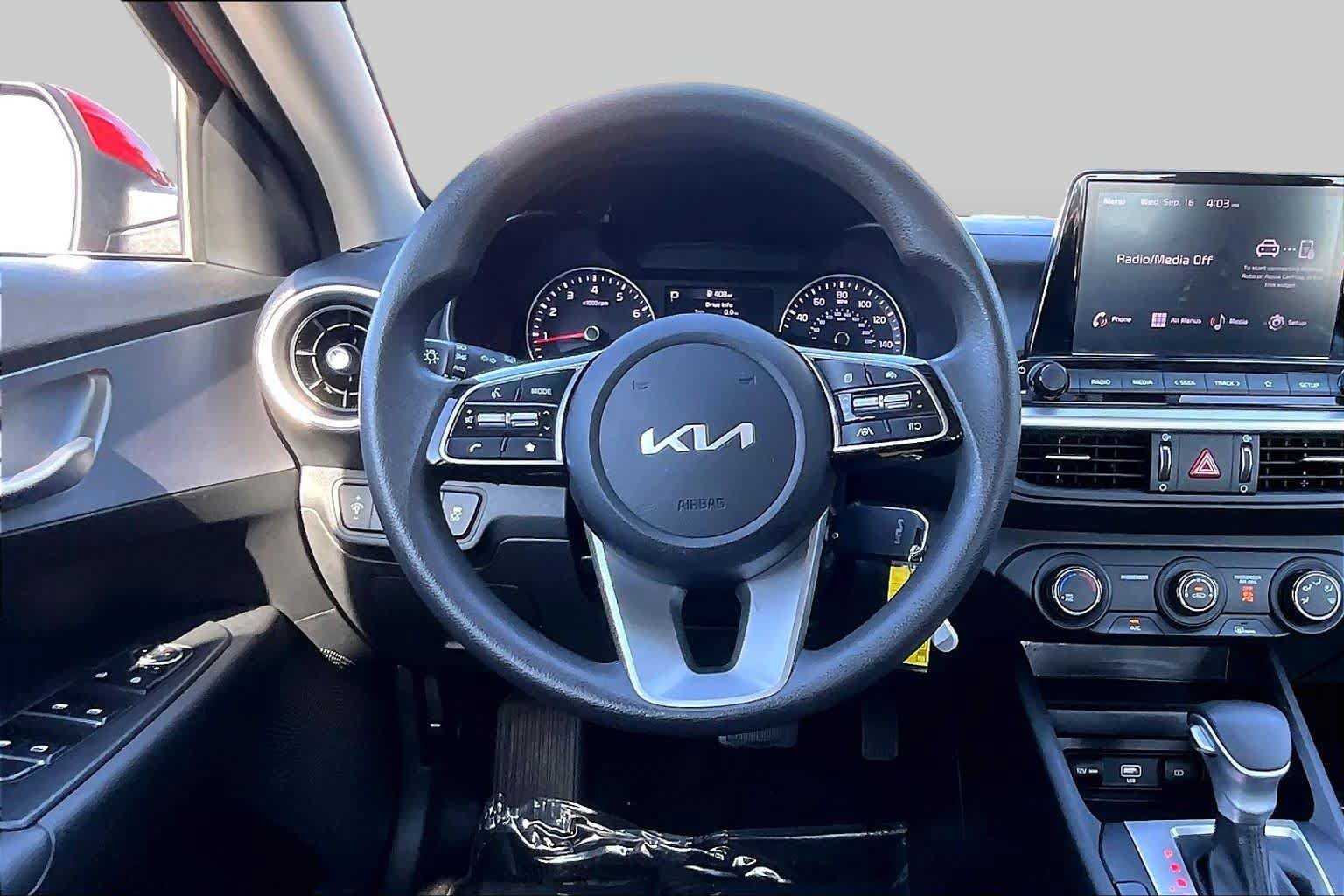 Used 2024 Kia Forte LXS w/ LXS Technology Package FWD image 6
