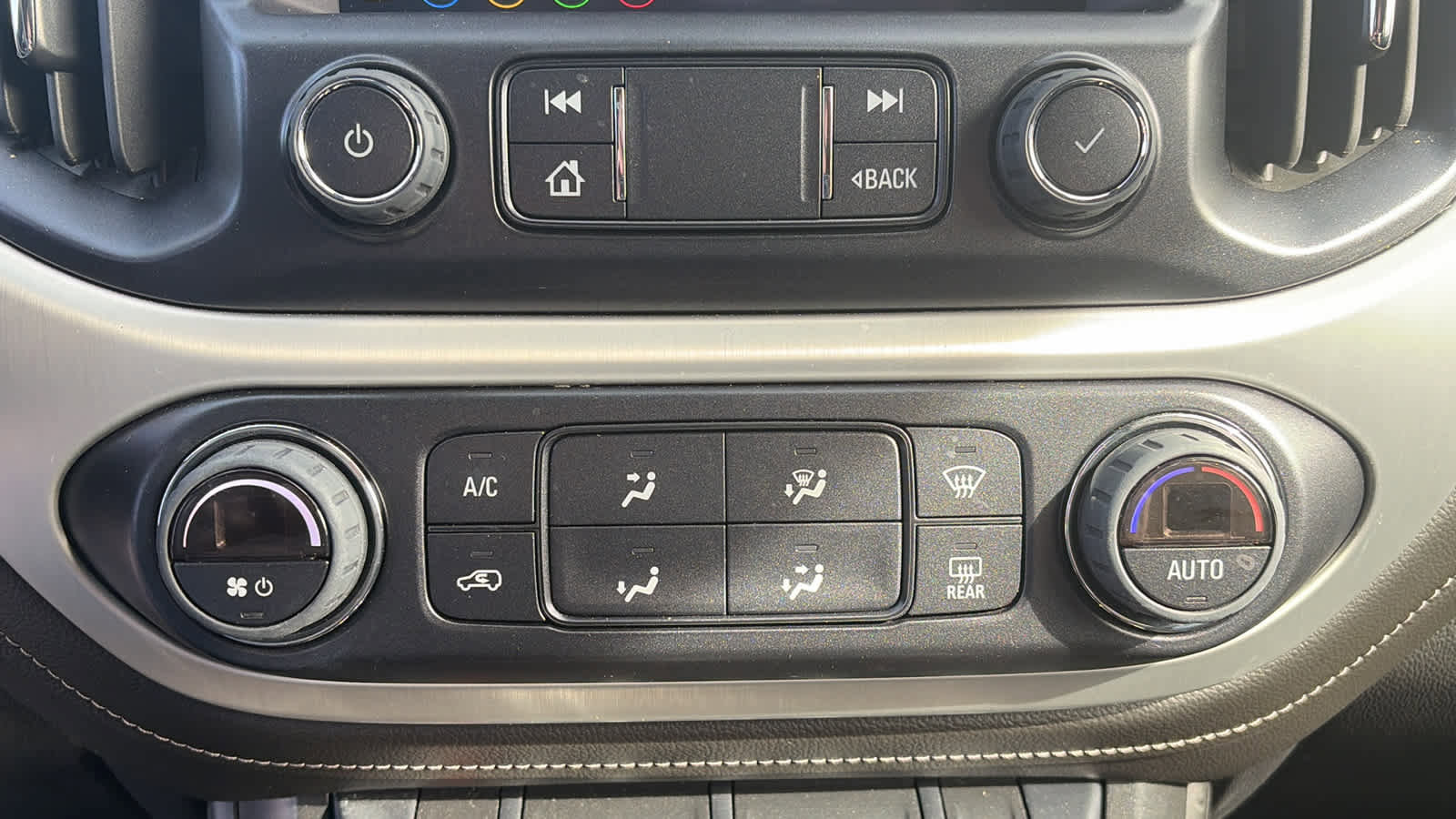 Certified 2022 GMC Canyon Elevation w/ Elevation Premium Package image 16