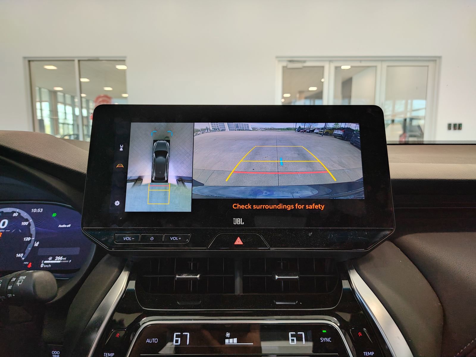 Used 2024 Toyota Venza Limited image 17