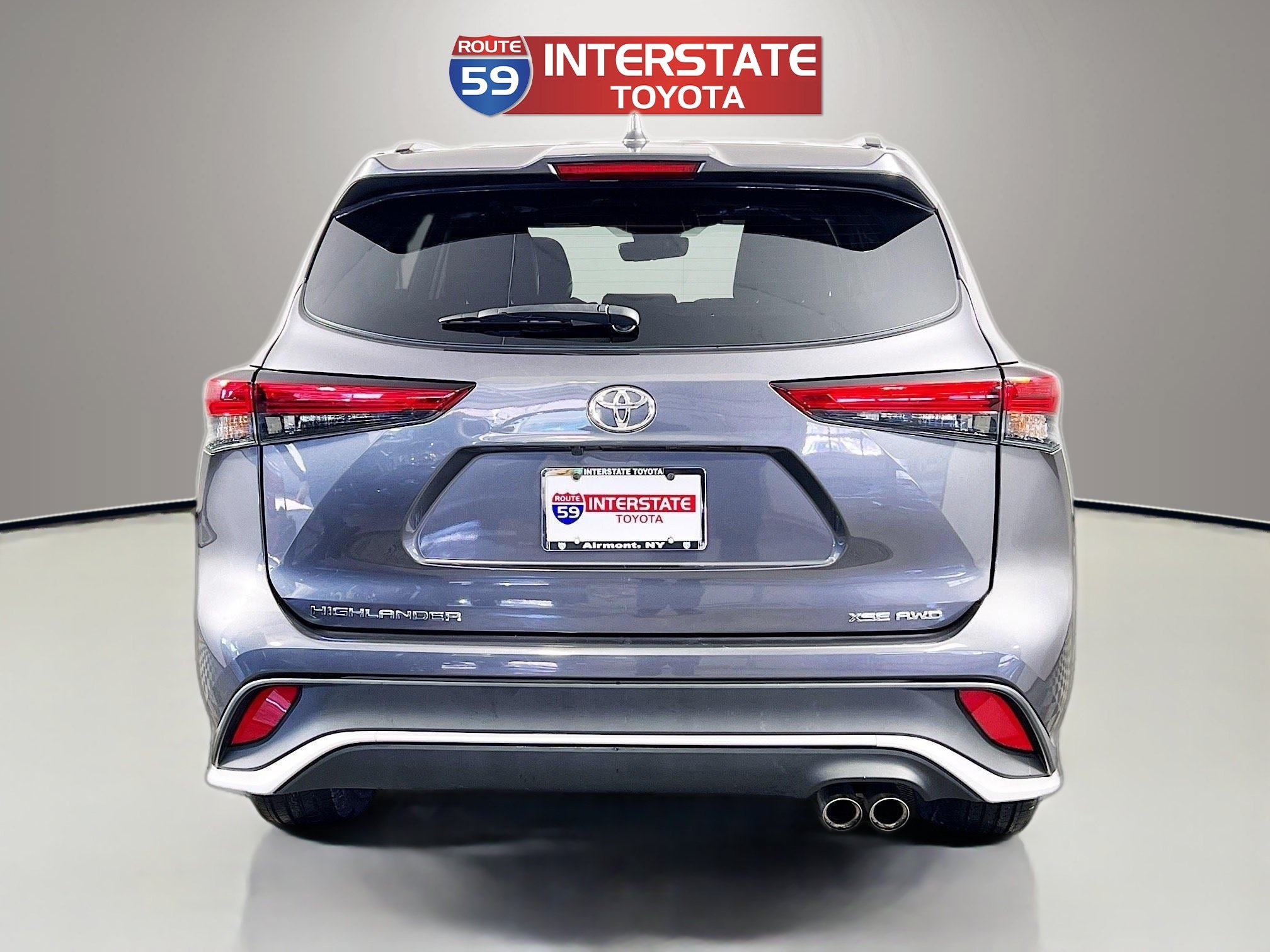Used 2023 Toyota Highlander XSE AWD/4WD image 6