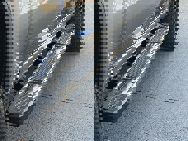 Used 2023 GMC Sierra 1500 SLT image 9