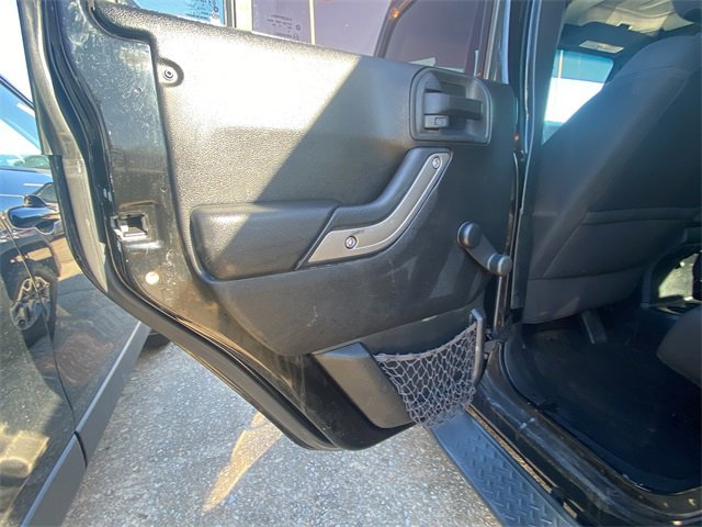 Used 2015 Jeep Wrangler Unlimited Sport image 15
