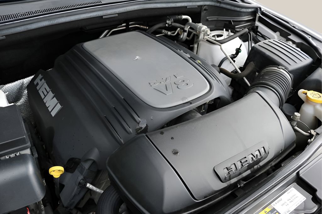 Used 2019 Dodge Durango R/T w/ Blacktop Package RWD image 10