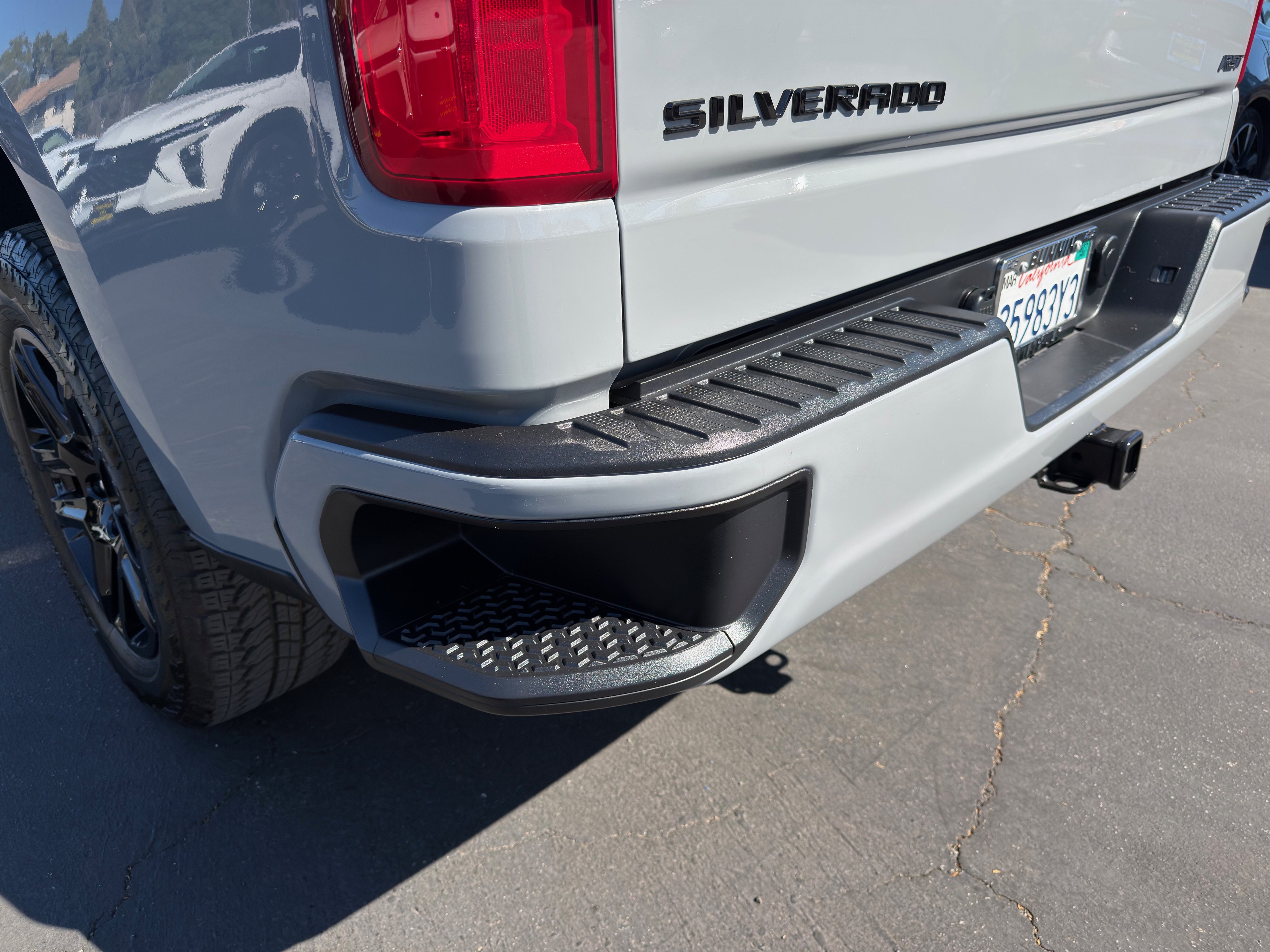 Used 2024 Chevrolet Silverado 1500 RST w/ Convenience Package II RWD image 19