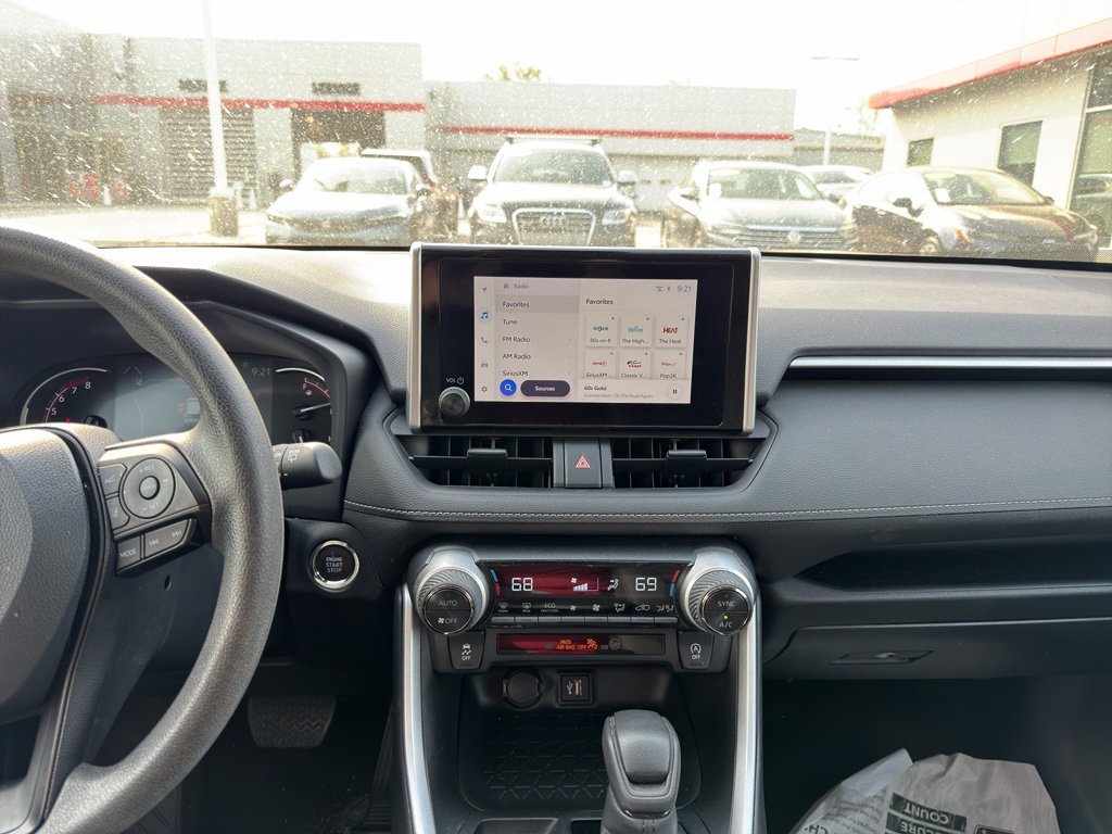 Used 2023 Toyota RAV4 XLE image 30