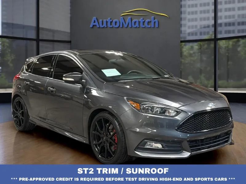 Used 2017 Ford Focus ST w/ Equipment Group 401A image 1