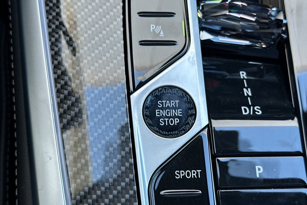 New 2026 BMW X7 M60i image 27