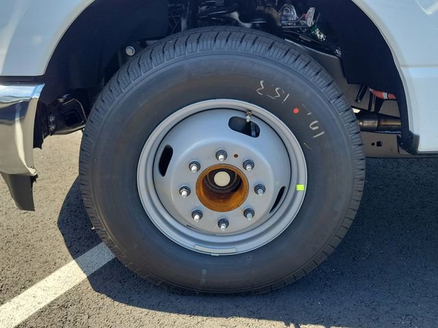 New 2026 Ford F350 XL w/ XL Chrome Package image 19