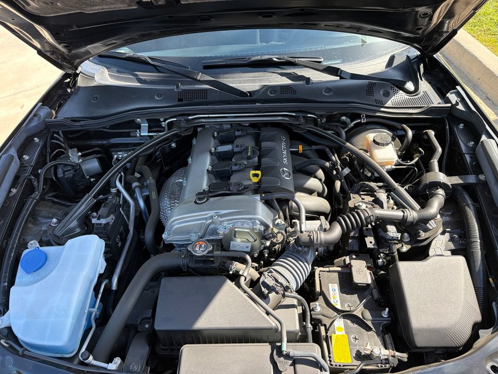 Used 2023 MAZDA MX-5 Miata Grand Touring w/ Weather Package RWD image 15