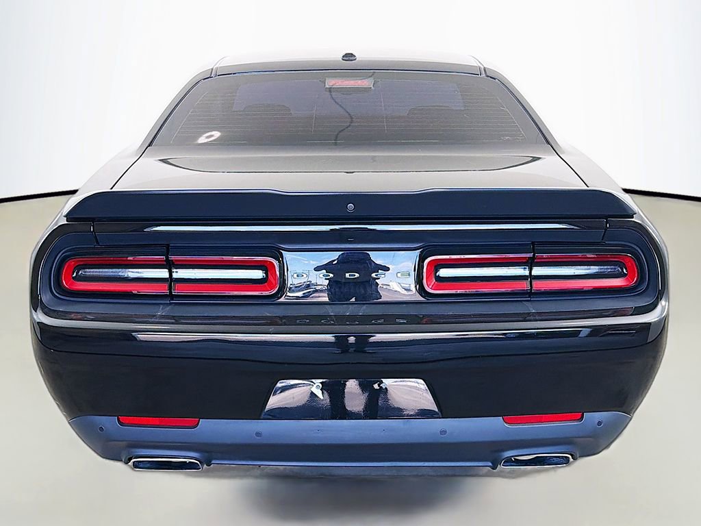 Used 2023 Dodge Challenger GT RWD image 9