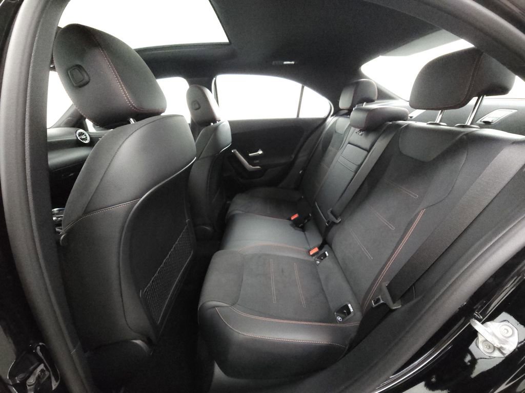 Certified 2022 Mercedes-Benz A 220 4MATIC image 25