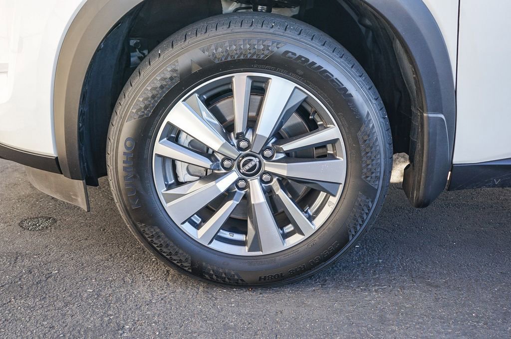 Used 2024 Nissan Pathfinder SL image 9