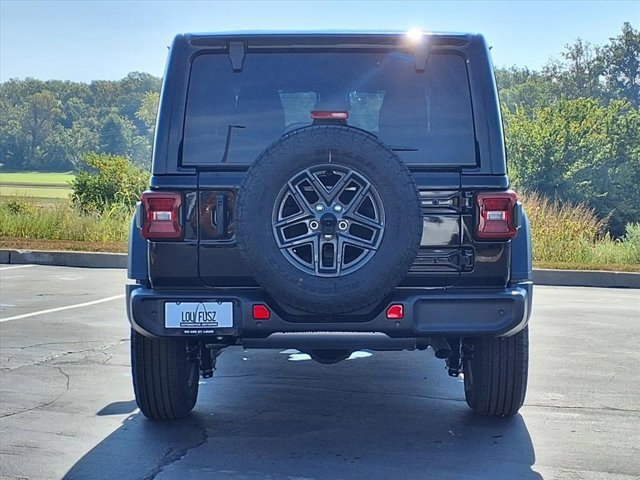 Used 2025 Jeep Wrangler Sport S image 22