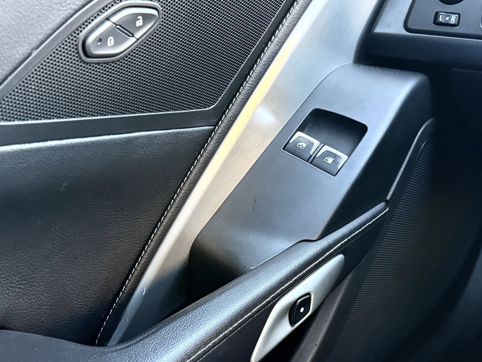 Used 2014 Chevrolet Corvette Stingray Coupe image 26