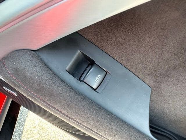 Used 2019 Chevrolet Camaro ZL1 RWD image 34