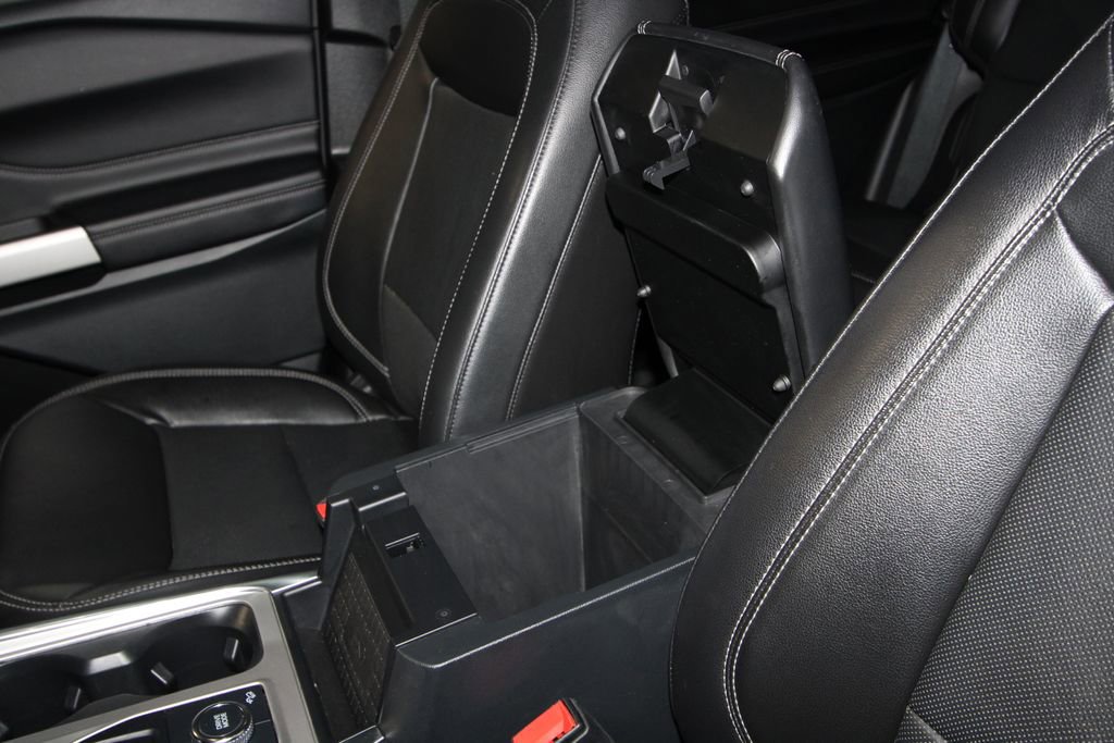 Used 2022 Ford Explorer Limited w/ Equipment Group 301A image 23