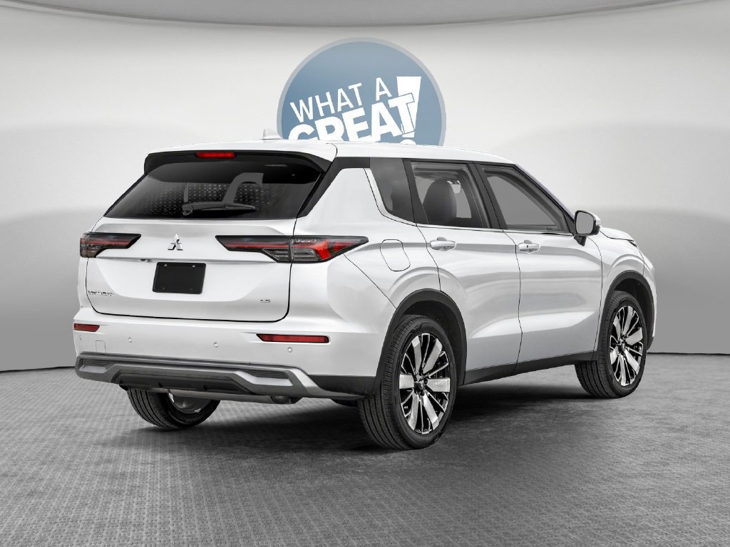 New 2026 Mitsubishi Outlander SE AWD/4WD image 2