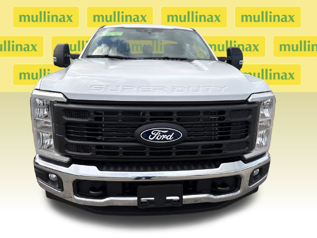 New 2027 Ford F250 XL w/ XL Chrome Package RWD image 11