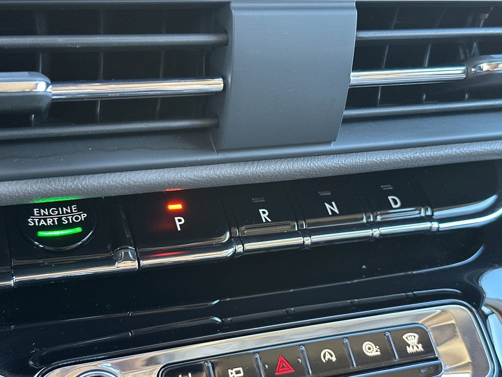 Used 2023 Lincoln Corsair Reserve image 25