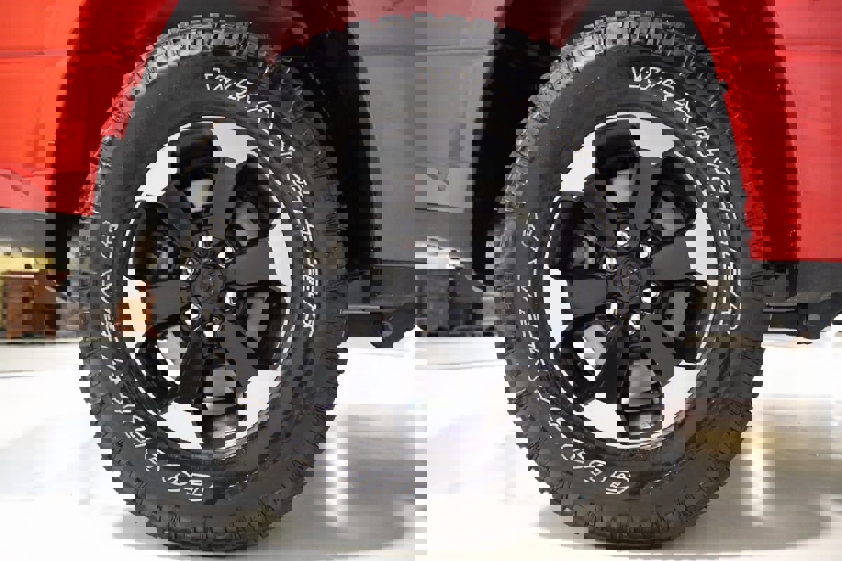 Used 2024 RAM 1500 Laramie image 82