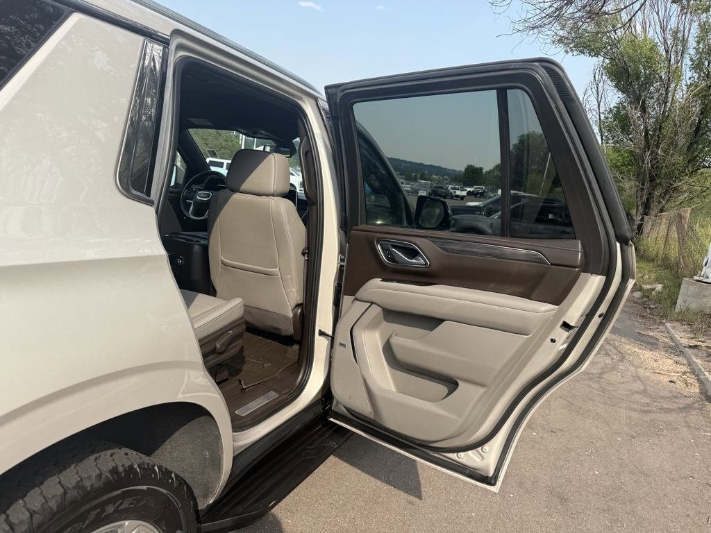 Used 2022 GMC Yukon SLT w/ SLT Luxury Package image 23