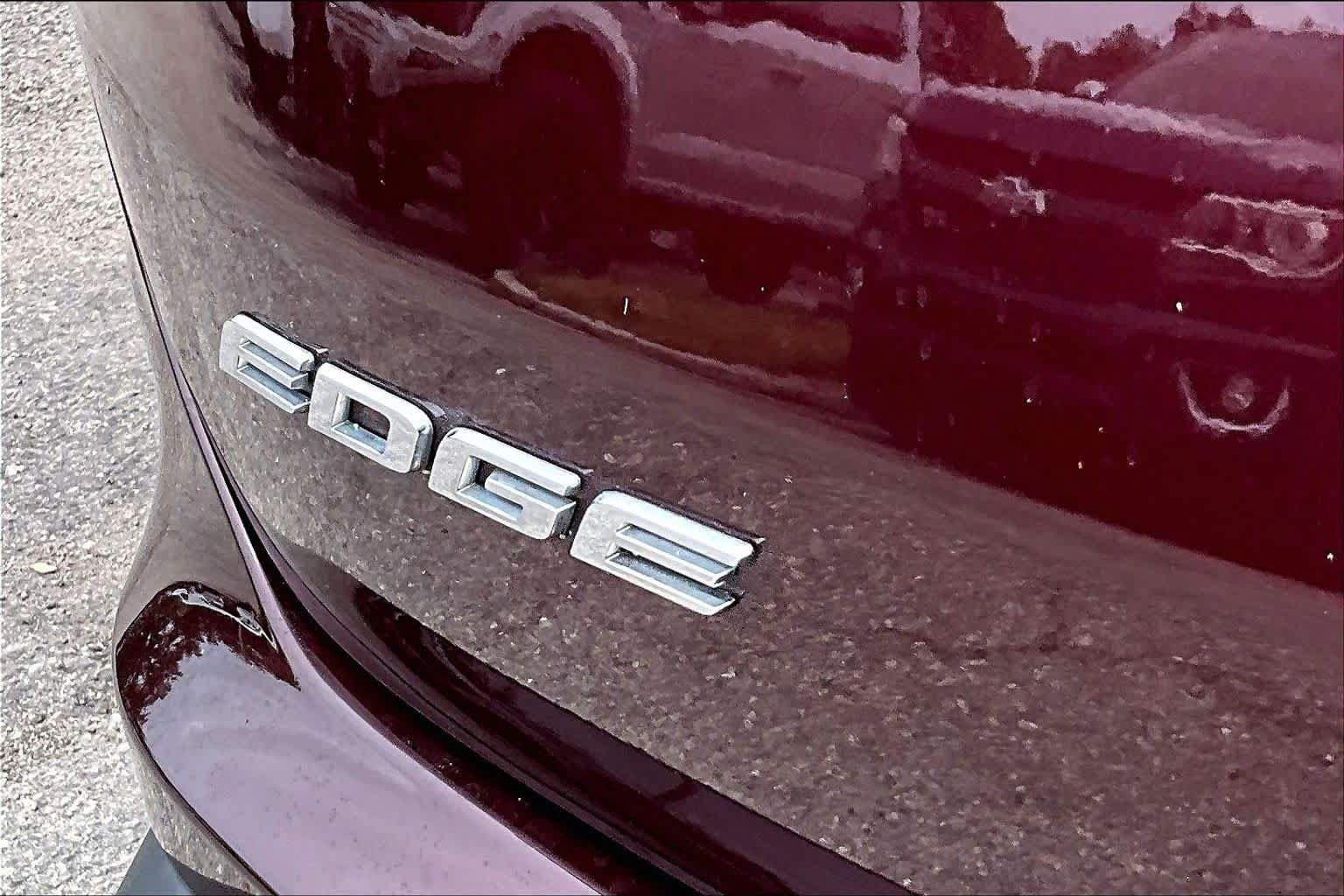 Used 2020 Ford Edge SEL w/ Convenience Package AWD/4WD image 18