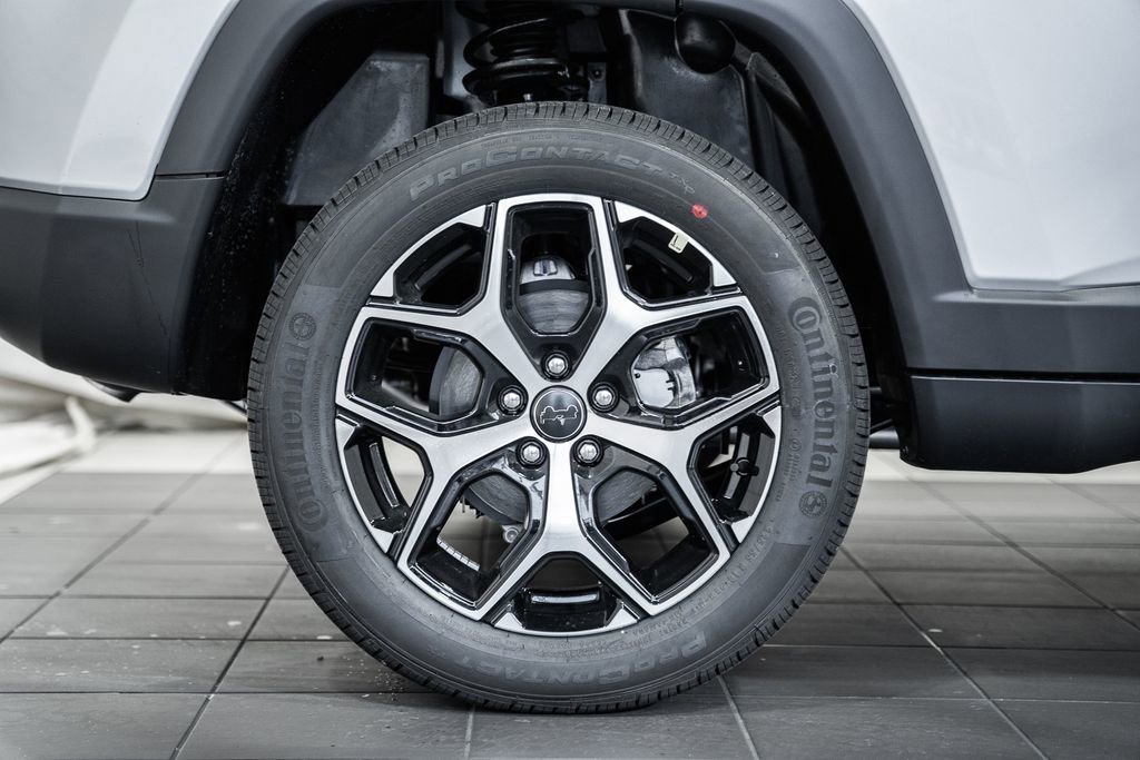 New 2026 Jeep Compass Limited w/ Sun, Sound & Navigation Group image 18