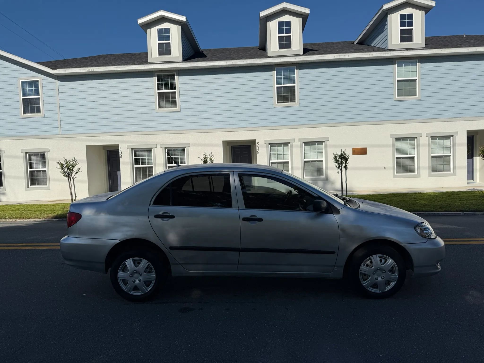 Used 2003 Toyota Corolla CE FWD image 4